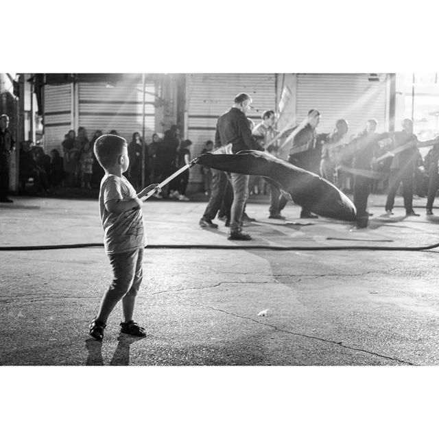 zolipics в LOOKY. #everydayeverywhere,#documentary,#gettyimageinstagramgrant,#lensculture,#burnmagazine,#azerbaycan,#reportagespotlight,#MEdailylife,#bnw_users,#phmuseum,#akasimagazine,#bnw_society,#topbnw,#bnw_demend,#everydayasia,#everydayiran,#iran_images,#everydayazb,#roozdaily,#irancumentary,#lenspersia,#turkey,#streetphot,#thestreetphotograohyhub,#friendsinbnw,#friendsinstreets,#ir_dailyshots,#tabriz#appleiphone,#tiktok. پنج یا شش ساله بودم ...