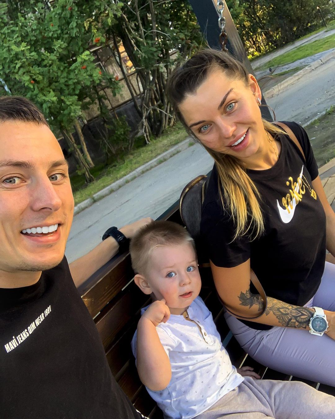 shumilov_ivan_ в LOOKY — #family 👨‍👩‍👦

#murmansk