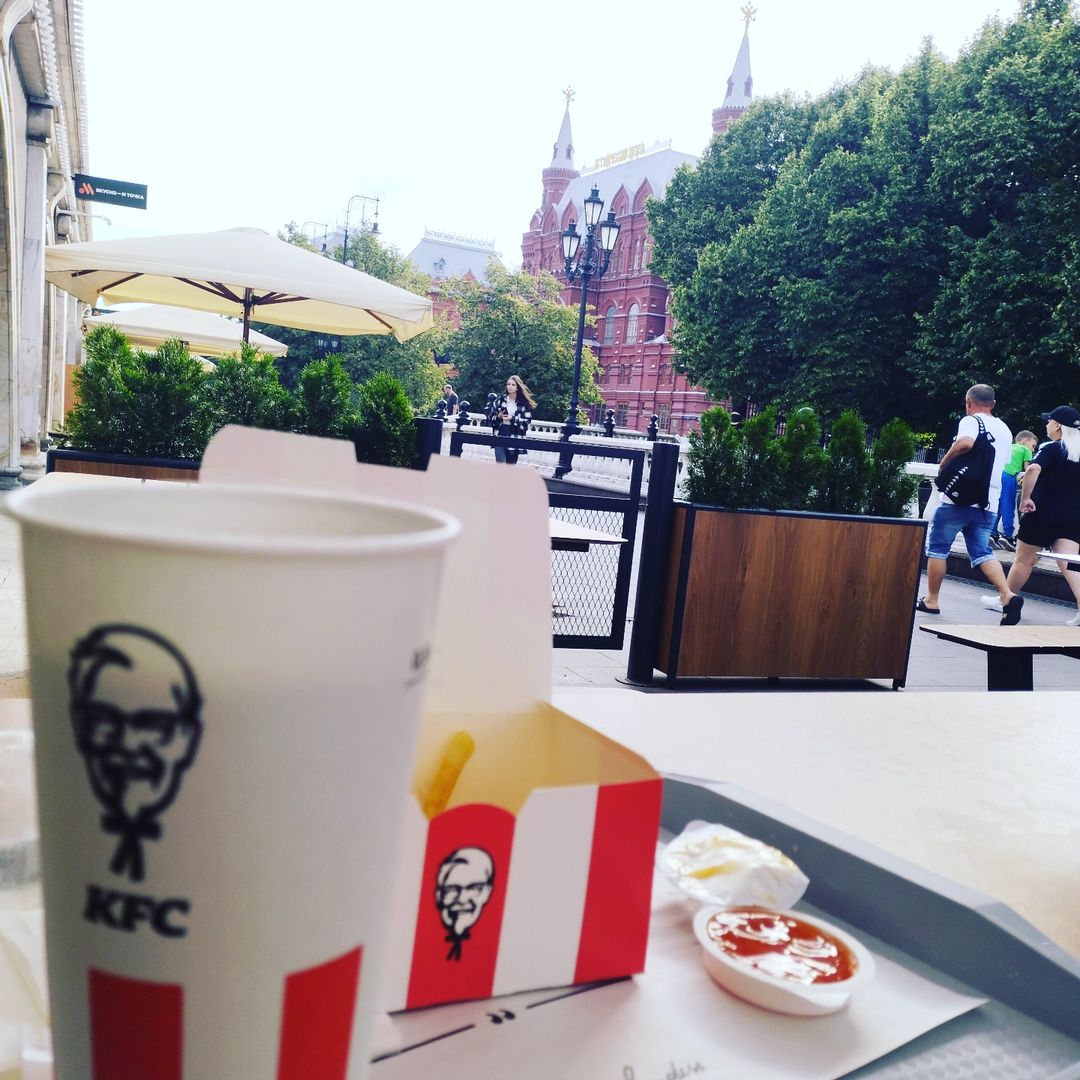 za_donbass_za_mir в LOOKY — Сытный завтрак с видом на Кремль 😁