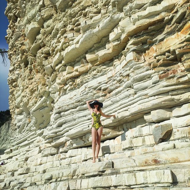 alina_assa в LOOKY. #геленджик,#отпуск,#голубаябездна,#отдыхаемхорошо,#пляж. Пляж Голубая бездна....