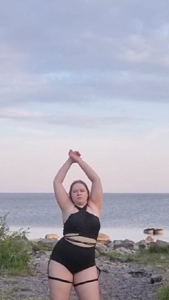 _leo.soul.dance.art_ в LOOKY. #summerdance,#танцы,#dance,#ladydance,#dancemix,#reggaeton,#реггетон,#bootydance,#бути,#twerk,#тверк,#femaledancehall,#дэнсхолл. #summerdance #танцы ...