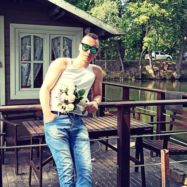 freegad_is_not_a_boat в LOOKY. . null
