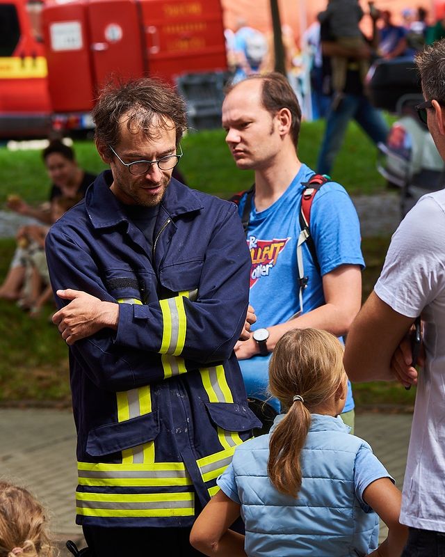 tschernawzew в LOOKY. #jena,#feuerwehr,#feuerwehrjena,#straßenfest,#helden,#heldenjena,#sonntag,#tagderoffenentür,#tagderoffenentürjena,#auto,#feuerwehrauto,#fest,#feuerwehrfest,#jenalichtstadt. Tag der offenen Tür ...