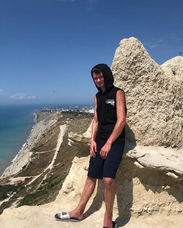 ksip_vova в LOOKY. #отдых,#горы,#море,#анапа,#взаимныелайки,#взаимныеподписки. Swallow's Nest 😎 Wh...
