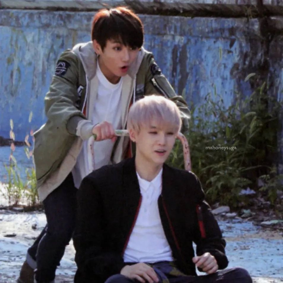 bangtan_boys_a.r.my в LOOKY — фото 3