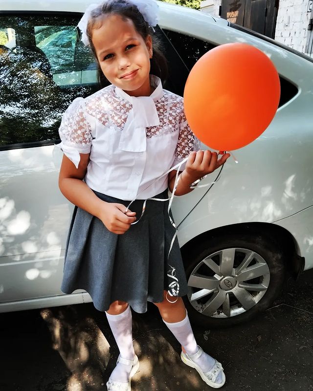 leno4ka_163 в LOOKY. . Ну вот и снова в шко...