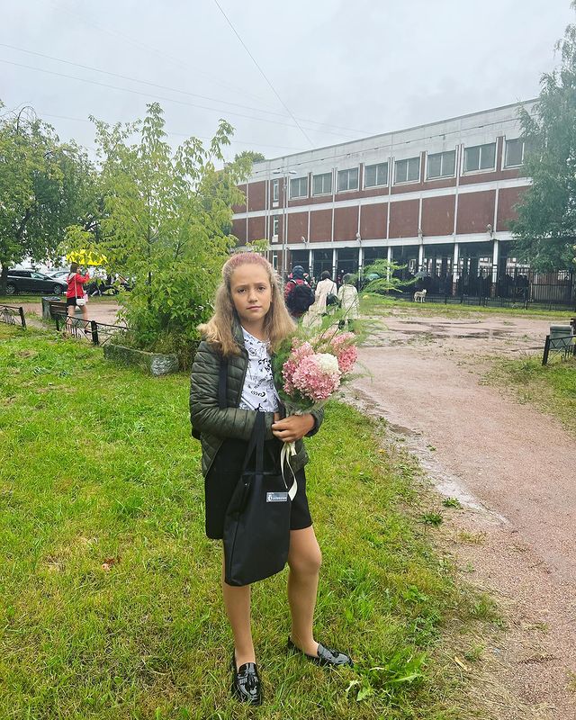 oksivoronina25 в LOOKY. #5класс#1сентября🔔📚#кто-то. Ну здравствуй школа ...