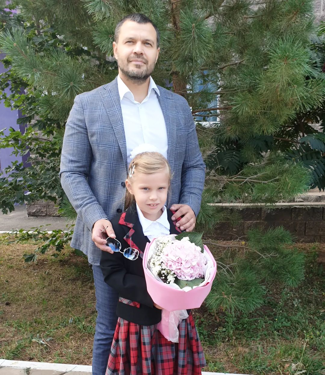 Лиза-первоклассница! 🍂🎉⚘

Радостно и волнительно, конечно. Всех, кто учится и учит - с Днём знаний!🎓🎉

#семья_devito1977 #лизаветаденисовна