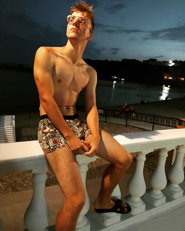 vladislavski в LOOKY. . null