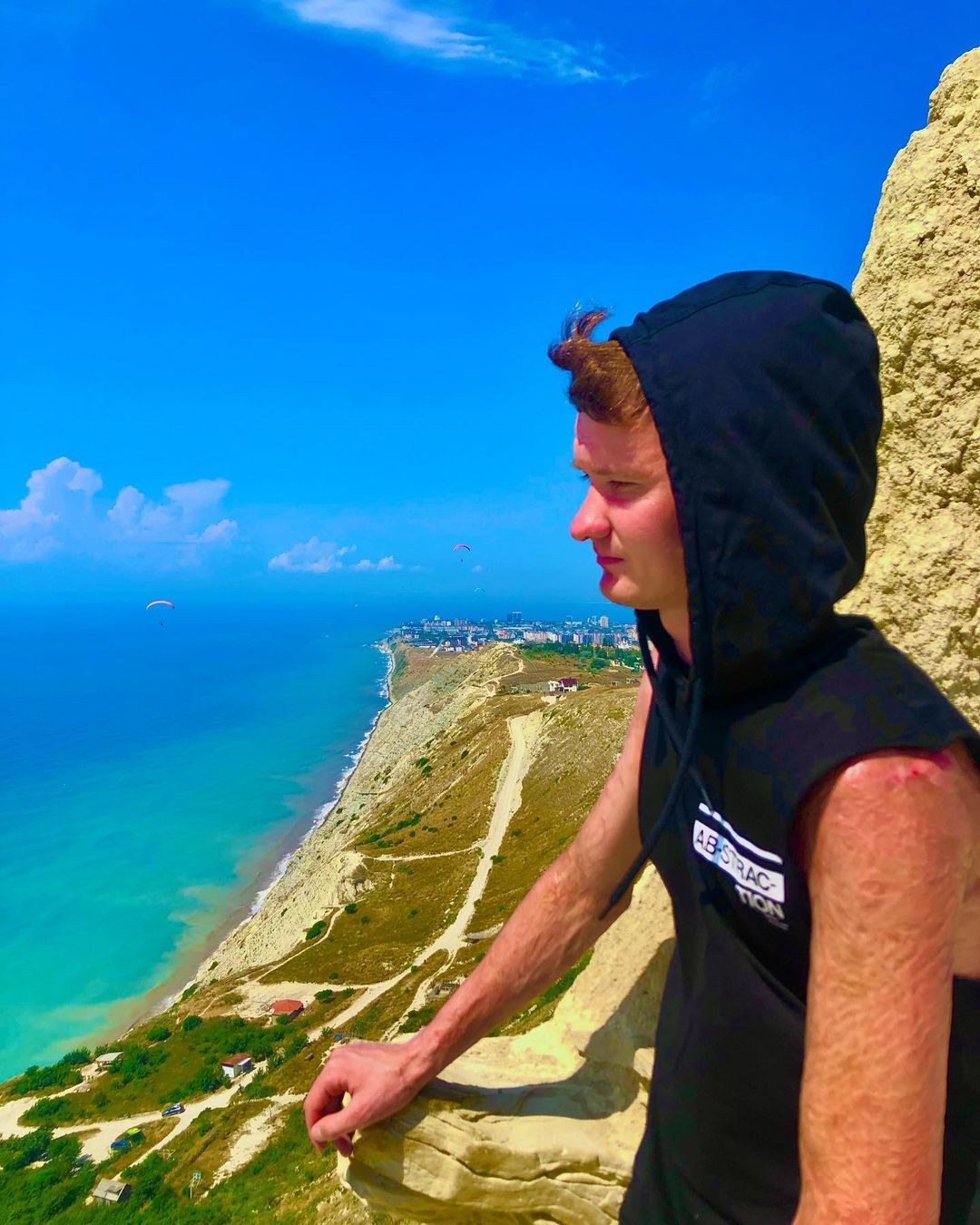 ksip_vova в LOOKY — 👋🏼 hello from sunny Anapa
🌴🗻🏔🌊🐬🛳