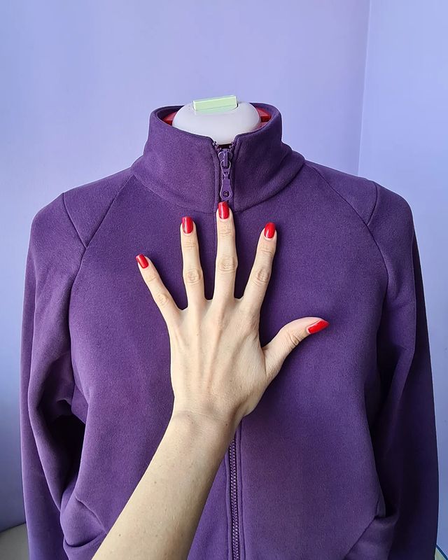 shopkalinina в LOOKY. #sewitnow_хартли,#футеркостюм,#musthave. Фиалковый велюр 💜
В...