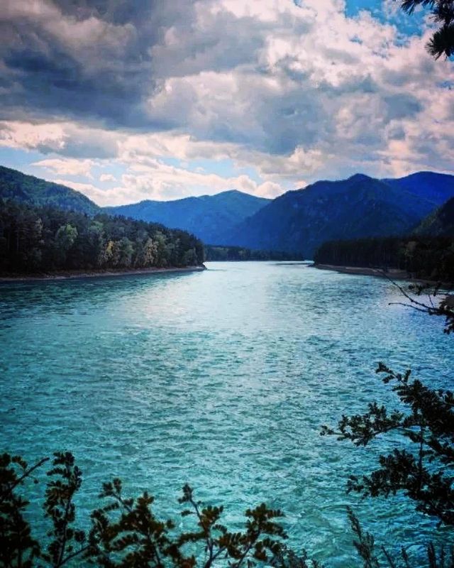 lara_kess_75 в LOOKY. #Алтай,#озероАя,#Манжерок,#горы,#Катунь,#местосилы,#райназемле🌍. Катунь меня покорила...