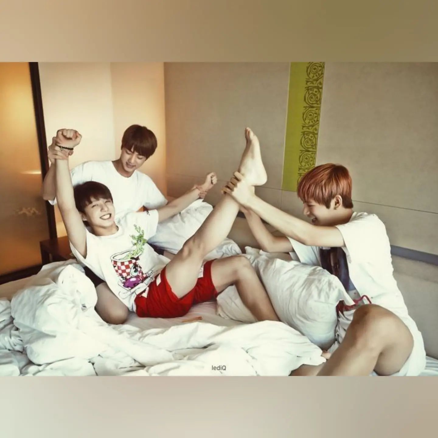 bangtan_boys_a.r.my в LOOKY — фото 9