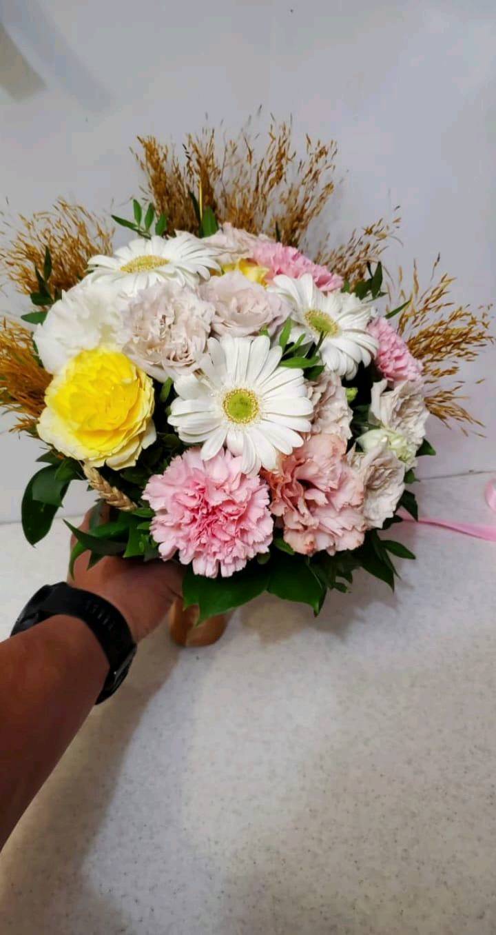 flowers_shop_zimovniki в LOOKY. . null