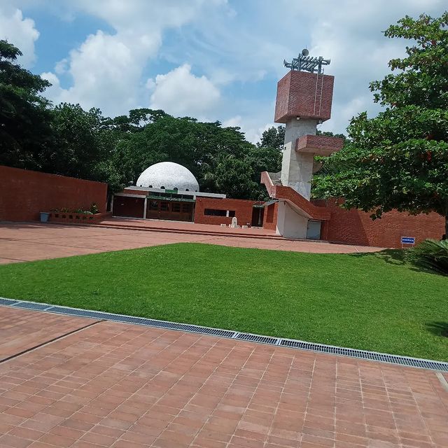 iftekhar_alam33 в LOOKY. #ig__bangladesh,#pink,#landscapephotography,#yellow,#summer,#art,#tree,#travelphotography,#naturelover,#follow,#photo,#flowers,#instagood,#sky,#photooftheday,#instagram,#beauty,#landscape,#sun,#beautiful,#plants,#tagwagai,#sky,#cloud,#tree,#plant,#brick. I believe in God, on...