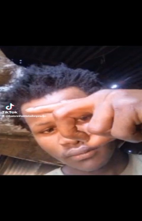 generalbaisn в LOOKY. #². Les yeux le plus pet...