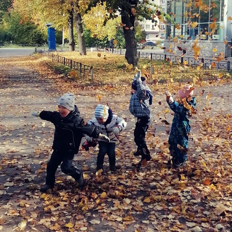 Эмоции детей - бесценны🧡💛💚 их улыбки, смех, это ли не Счастье❤️ #нашакомпашка @zotovanatysya @waza88 @natali.v489