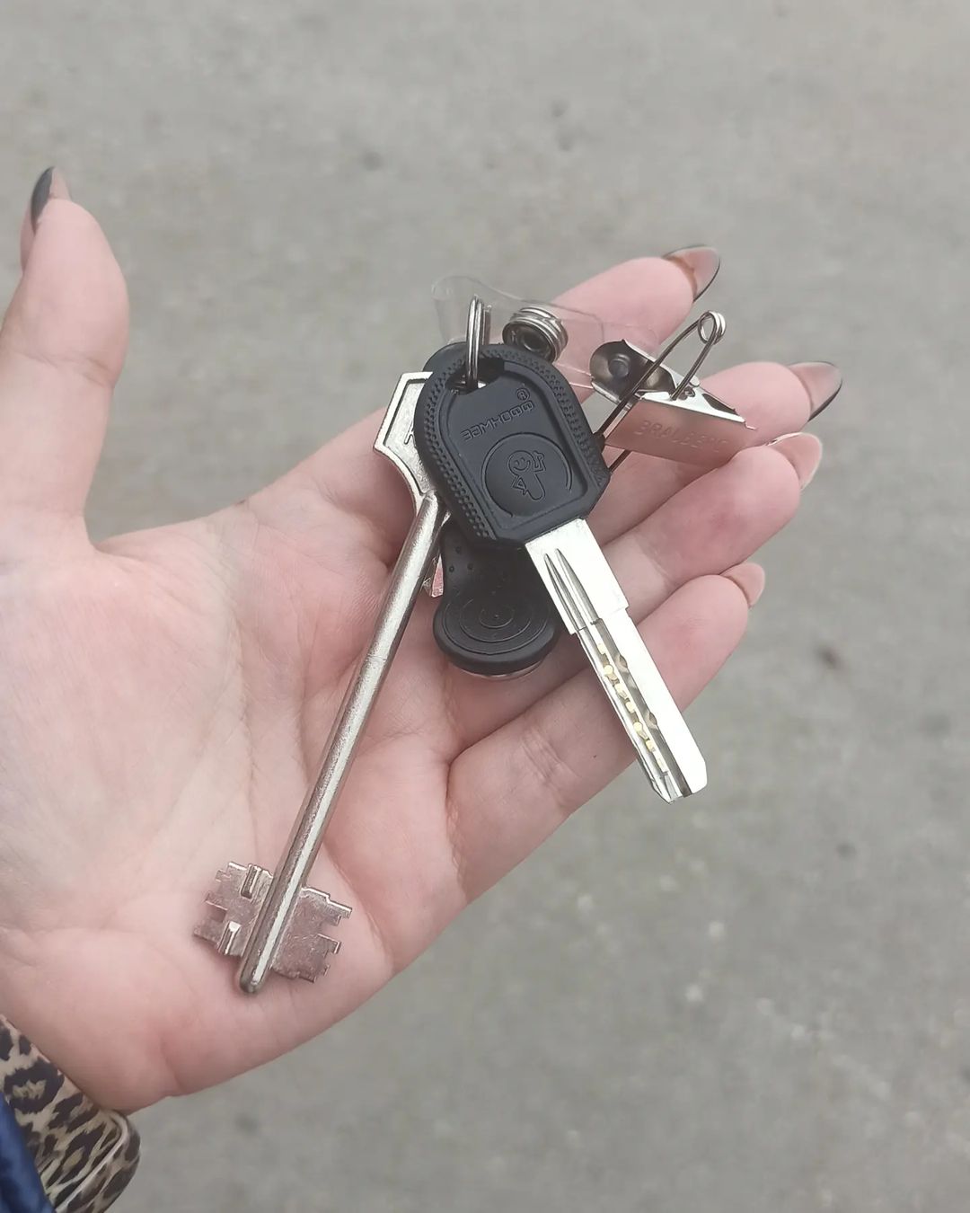 Ключи от НАШЕГО дома!