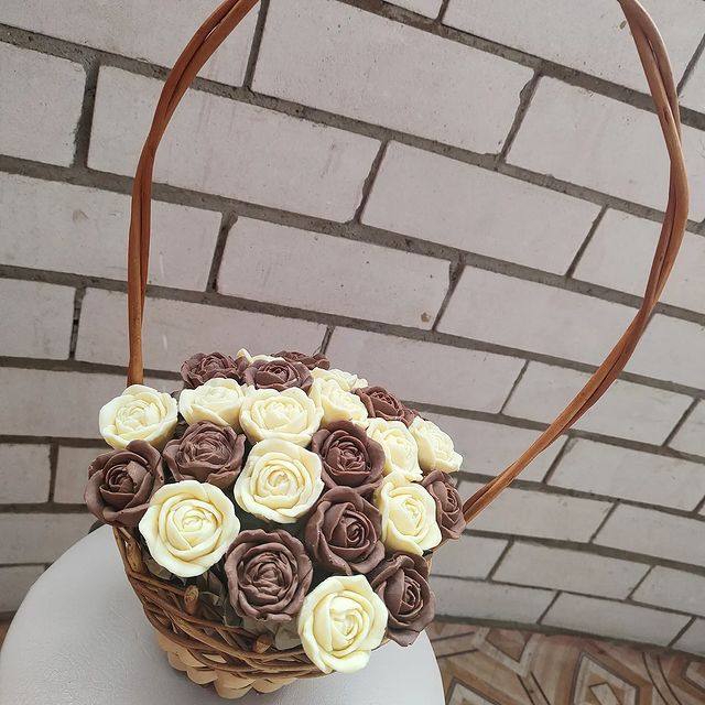 medany_zlodey в LOOKY. #шоколадныецветы,#шоколад,#букет,#тортыназаказ. Симпатичная корзинка...