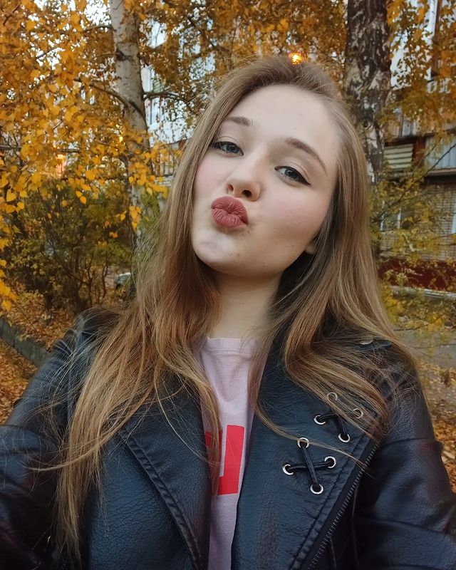 angelina_zlt_74 в LOOKY. . null