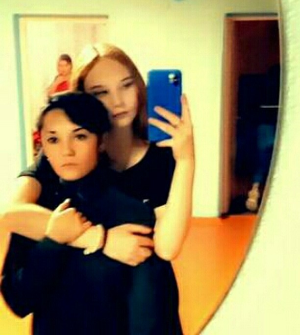 killed_by_you5 в LOOKY. . Без тебя родная я не...