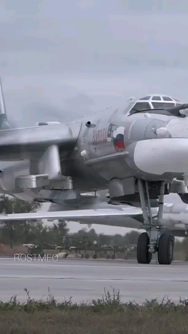 komarovandrei74 в LOOKY. . Подарки везёт, для х...