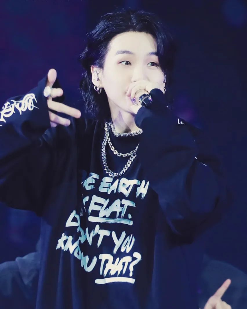 bangtan_boys_a.r.my в LOOKY — фото 6