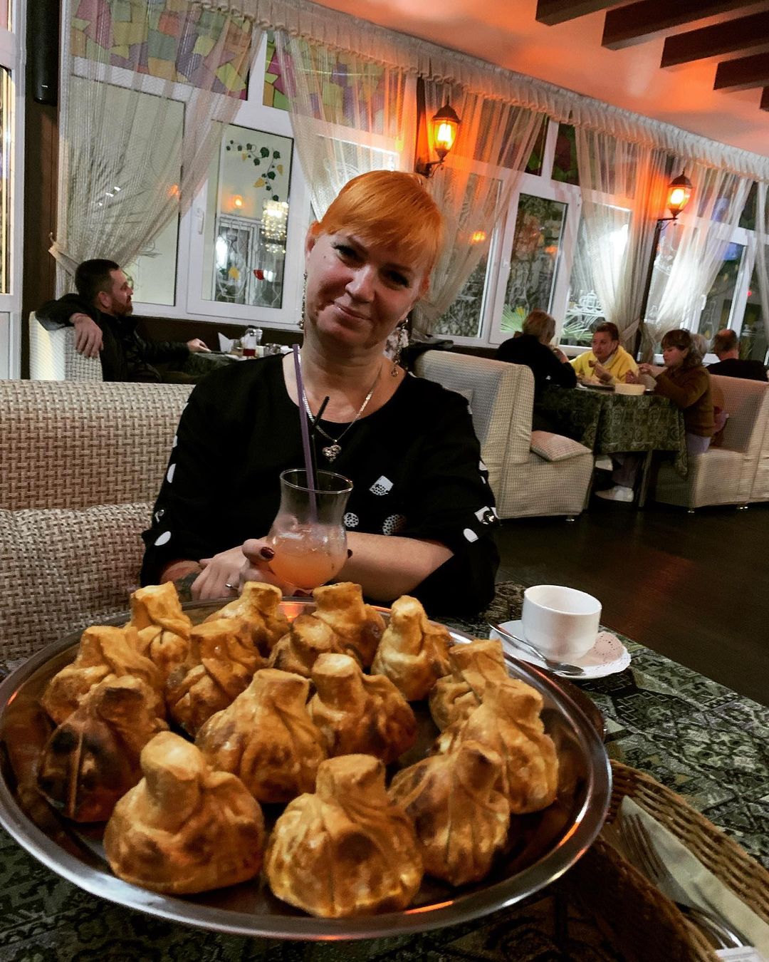 А ещё я люблю вкусно поесть🙈 восхитительные жаренные хинкали с бараниной🤤 всем рекомендую 🫠