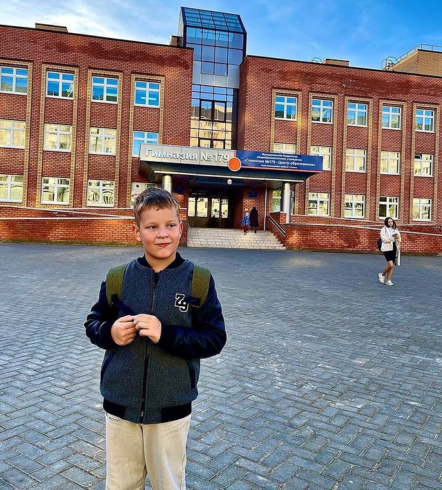 wunderbar27 в LOOKY. #сын,#люблю,#большойуже,#моесердце,#семья,#2022,#школа,#время,#детство,#мойбольшой,#всеещевпереди. Уже школа, а ведь то...