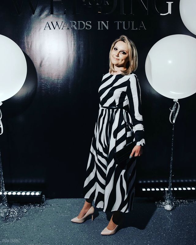 elina.kostina в LOOKY. #ЭлинаКостина,#Коридорзатмений,#мысливслух,#Тула. КОРИДОР ЗАТМЕНИЙ 😱
...