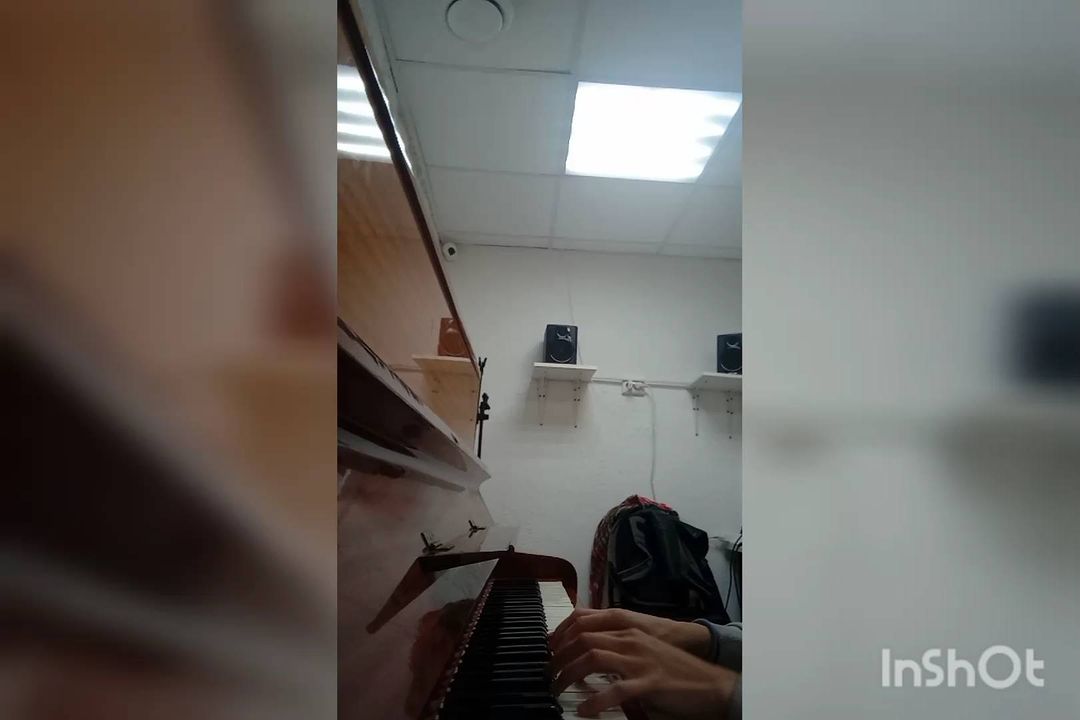 murashki.live в LOOKY. #клавишныйИмпровиз💚,#песнядуши. Спонтанный #клавишны...