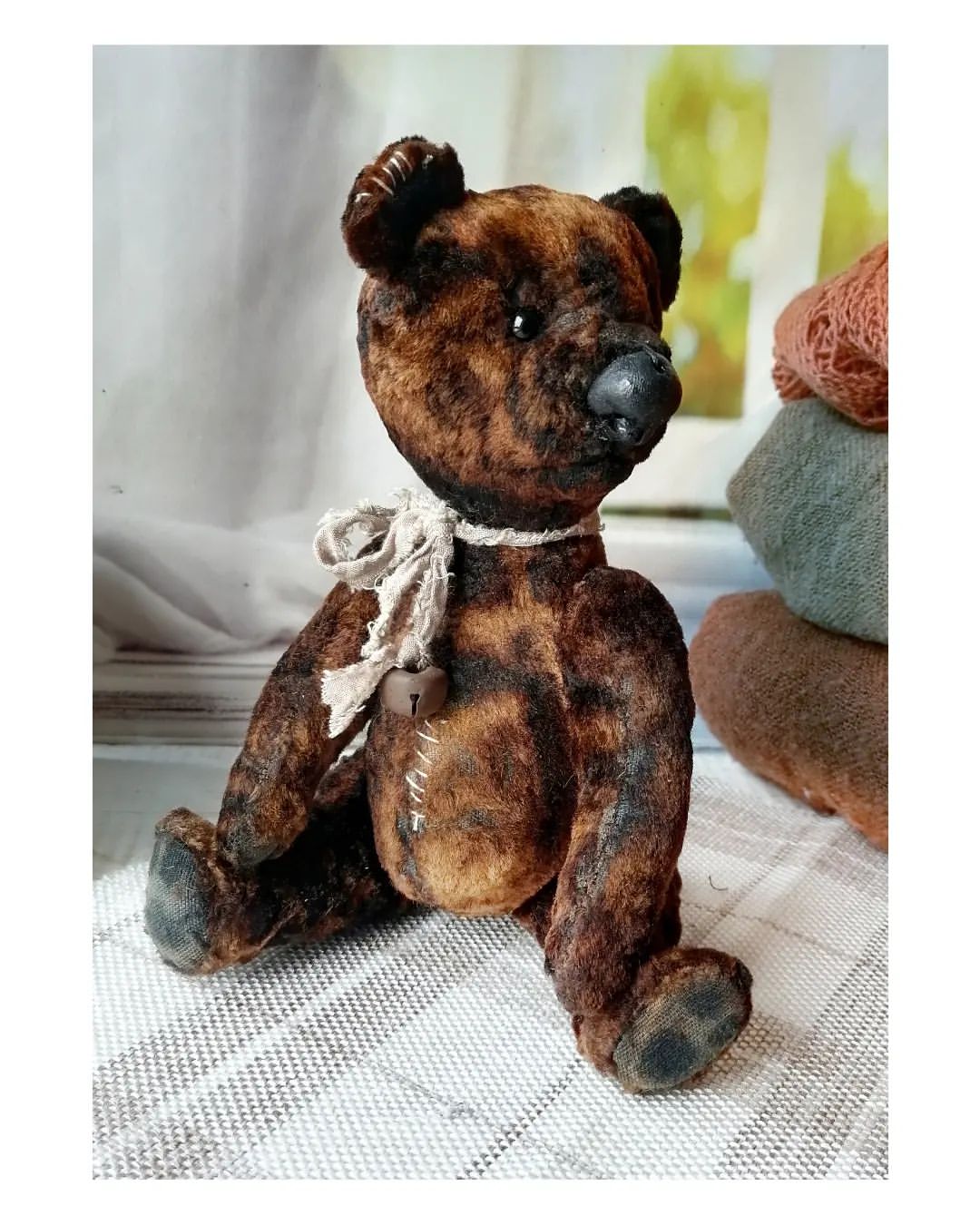 irina_pro_toys в LOOKY — Один из первых моих медведей. 
Переделанный, улучшенный. 
Ищ