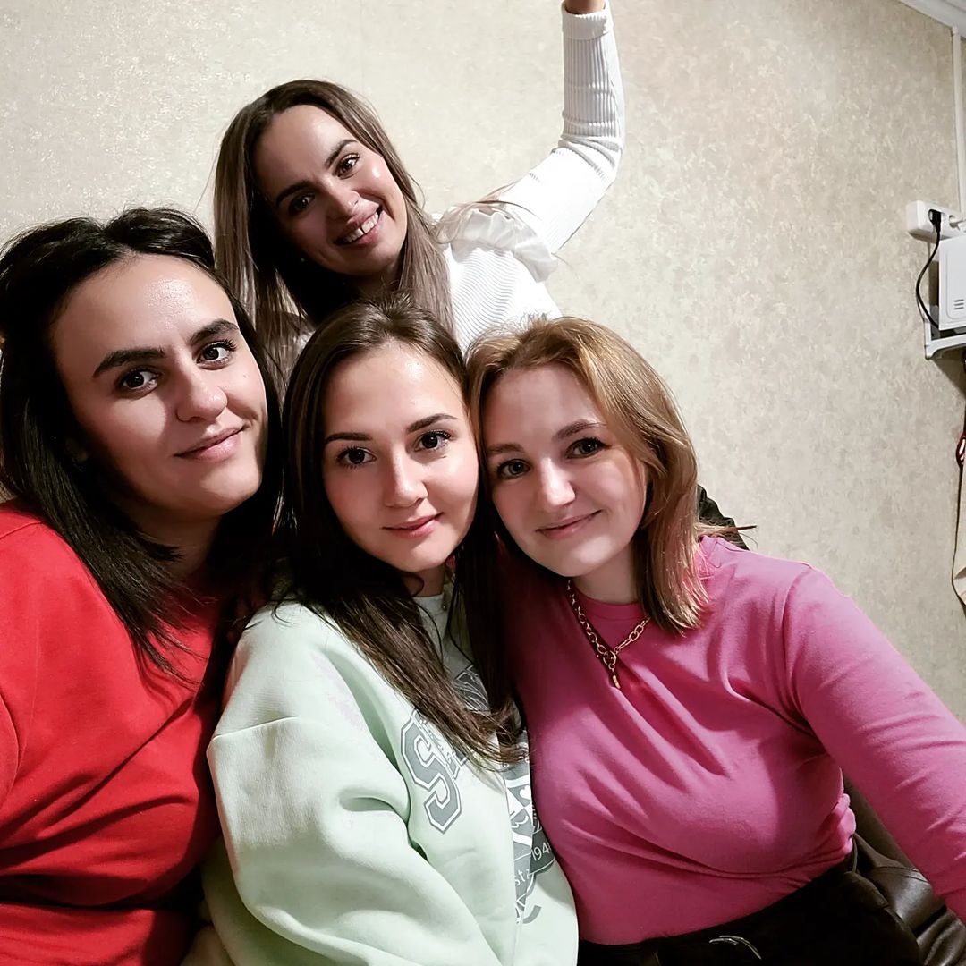 @xenia_demii @solomko1131 @shikhaleeva_svetlana  Девочки это встреча была 💣💥хоть мы и постоянно общаемся в обычной жизни,но этот вечер был мега тёплым и душевным,люблю каждую из вас! Спасибо что вы есть ❤️❤️❤️