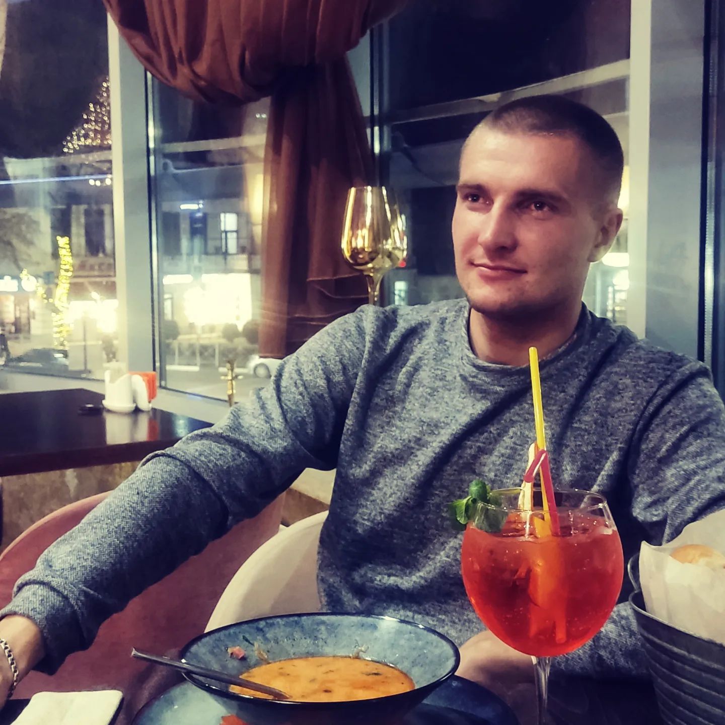 goryainovpavel в LOOKY. . 😉😉😉
