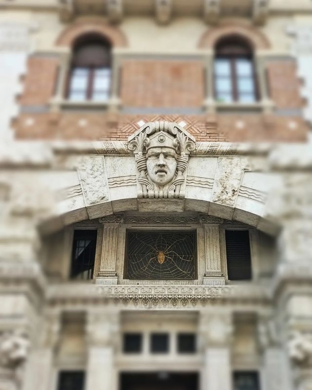 roman_s_rimom в LOOKY. . ПУТЬ ПАУКА

В отличи...