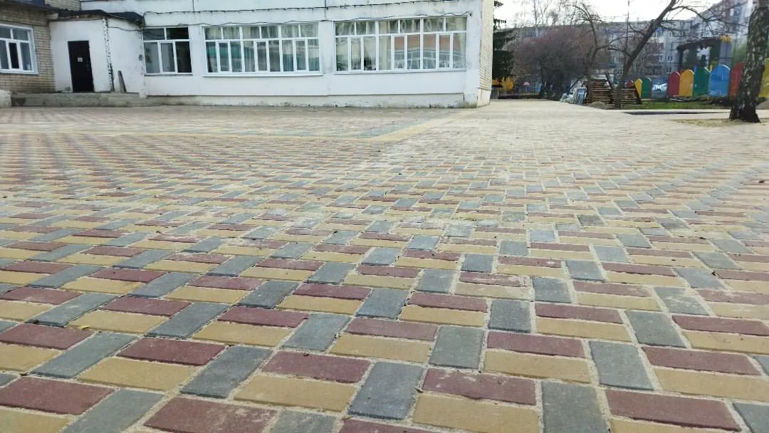 aleksvoronin68 в LOOKY — Прожили плиту с парадной стороны садика

#рассказово #работа