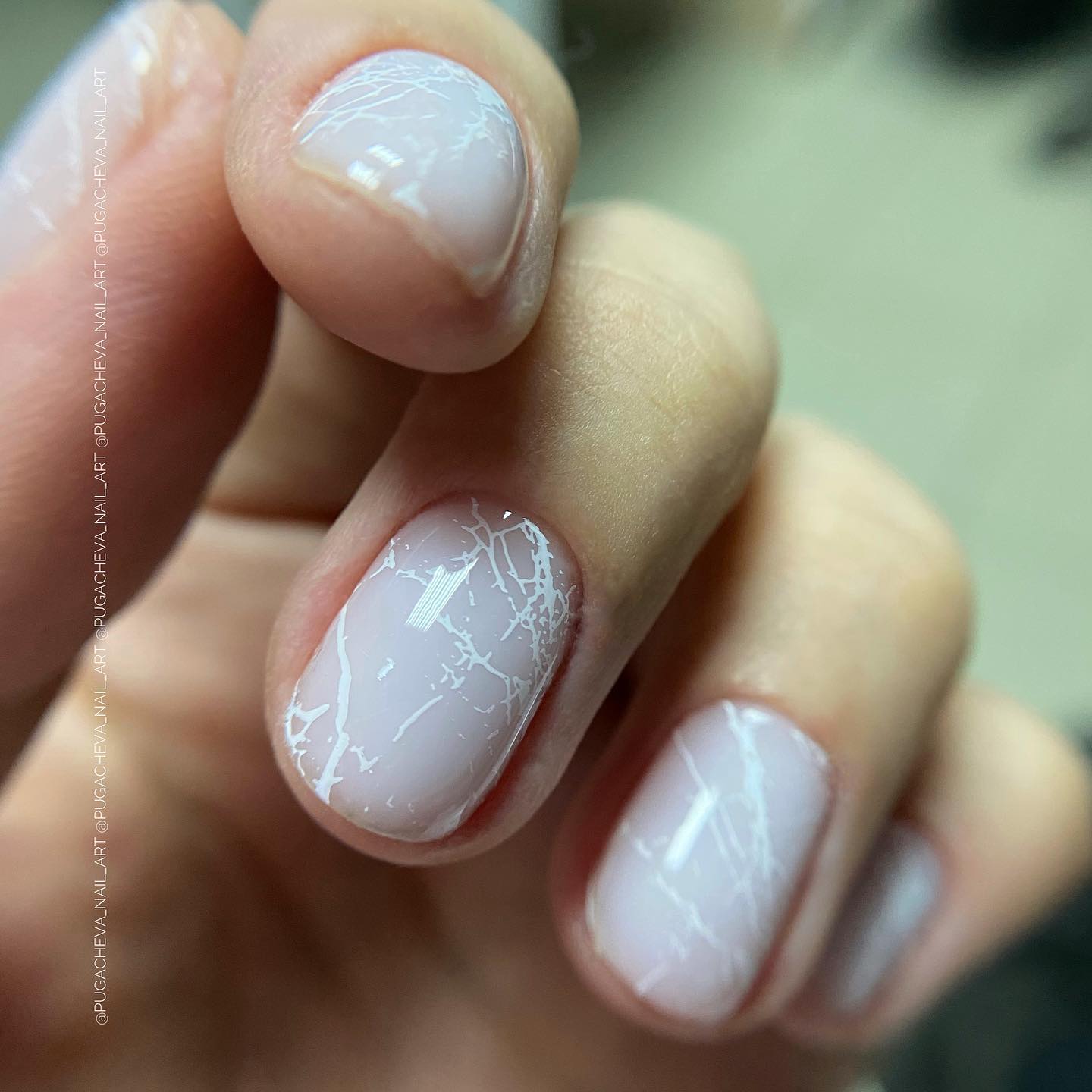pugacheva_nail_art в LOOKY. #ручнаяроспись,#росписьногтей,#укреплениегелем,#укреплениеногтей,#покрытиегельлаком,#маникюр,#новомомосковск,#красотаспасетмир,#инкрустация,#инкрустацияногтей,#инкрустациястразами,#pugacheva_nail_art. Наконец-то руки дошл...