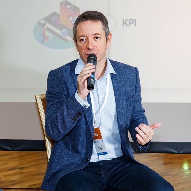 sergey.chadin в LOOKY. #cfo,#финансовыйдиректор,#конференция,#актион,#чадин. Хуже непрофессионала...