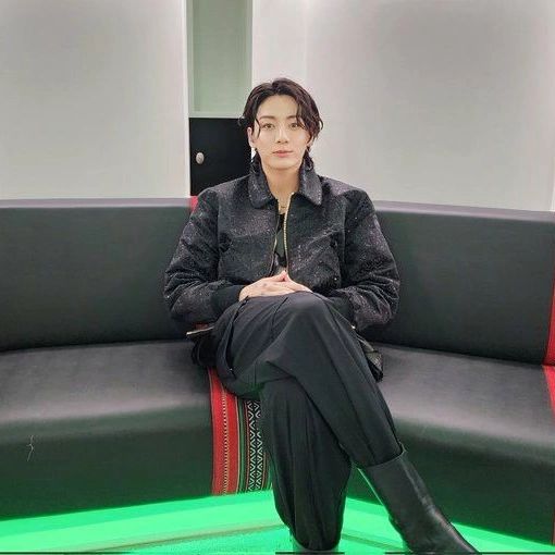 official_by_jeonlunette в LOOKY. . handsome boy.🖤🖤😇�...