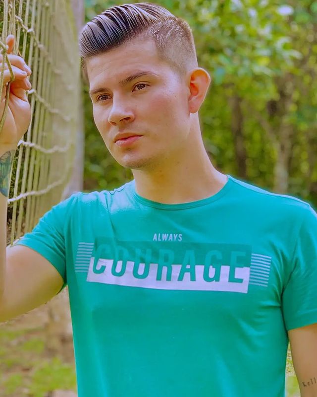 adriian_rondon в LOOKY. . 👽