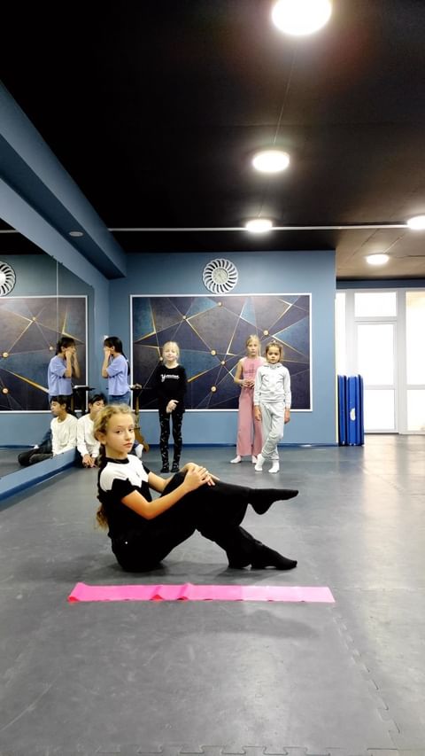 cma_gelendzhik in LOOKY. . 🤩Уроки Фотопозирова...