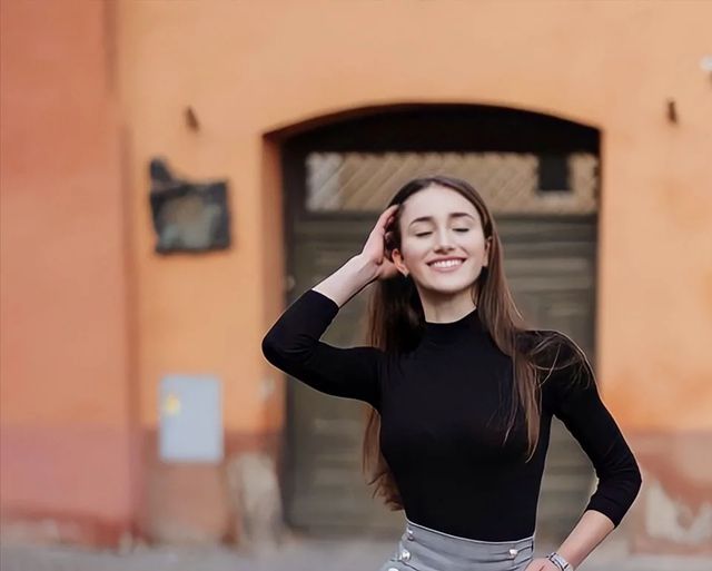 iamlidia_20 в LOOKY. #smile,#girl,#woman,#hairstyle,#perfect,#nails,#dear,#mood,#kiss,#sibiu,#shoting,#influencer,#influencers,#work,#food,#life,#beauty. People and places th...