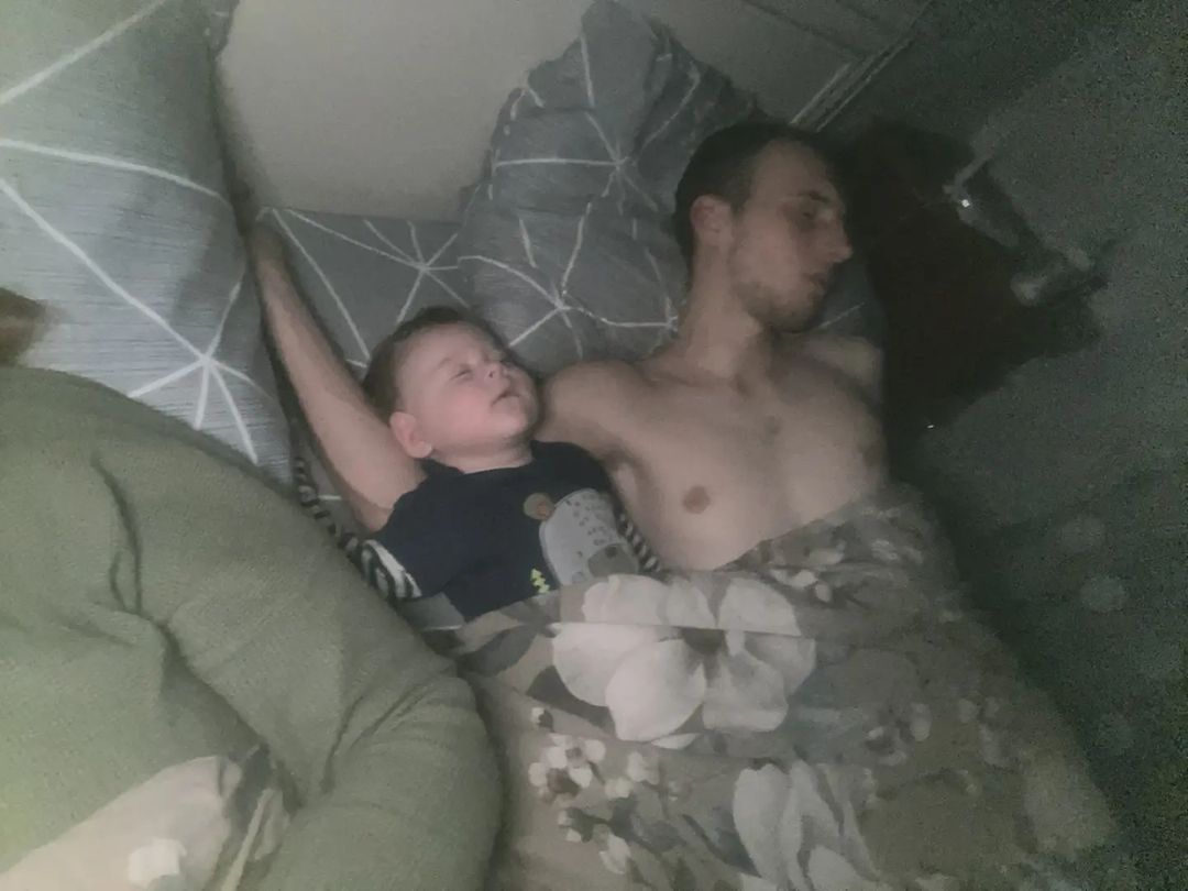 Кто-то бдит, пока мы спим😂😅
