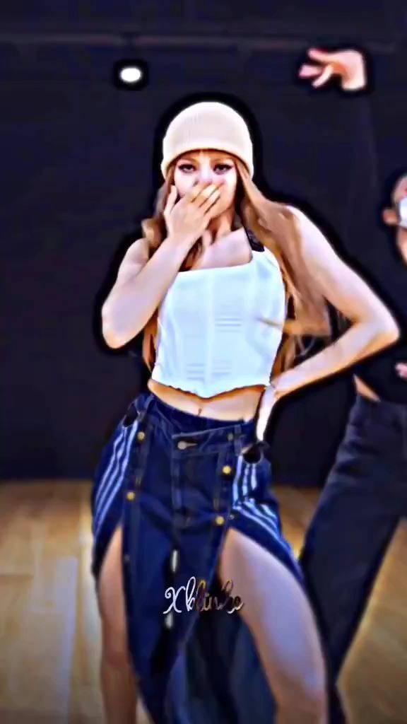 doniyorevna_09 in LOOKY. . null