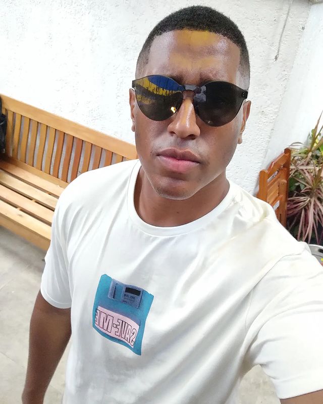 gabriel_callegario в LOOKY. #bomdia,#errejota,#pensamentos,#amor,#love,#peace. Antes de julgar a mi...