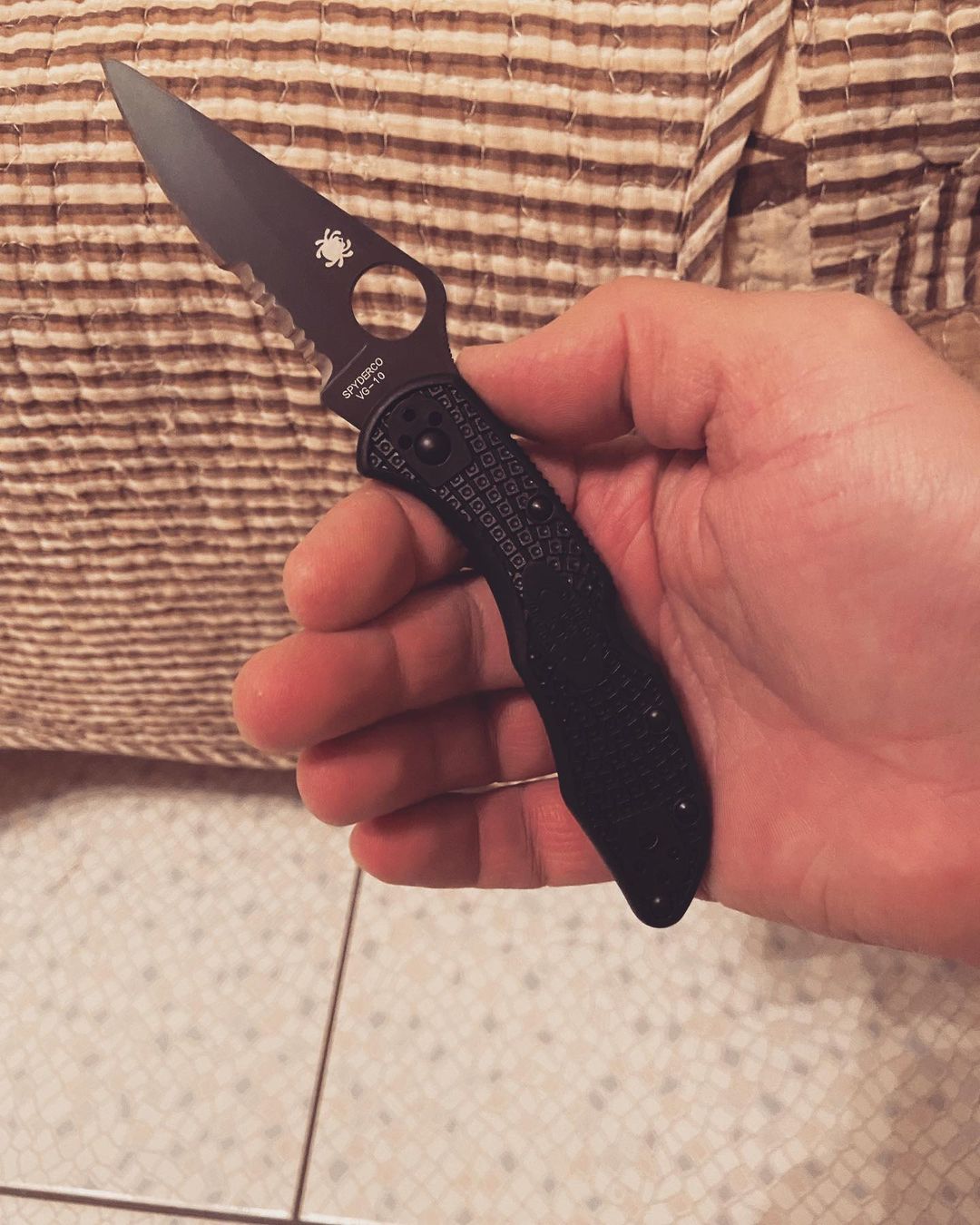 plagin1 в LOOKY — #spyderco_delica4