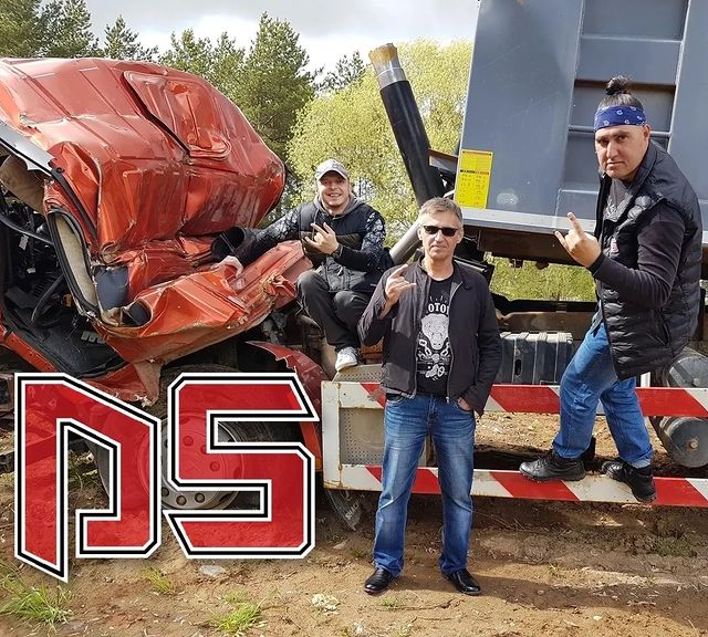 ds.rockproject в LOOKY. #рокпроектds,#группа,#весна,#концерт,#мотосезон,#грузовик,#передвыступлением,#передконцертом. #рокпроектds #группа...
