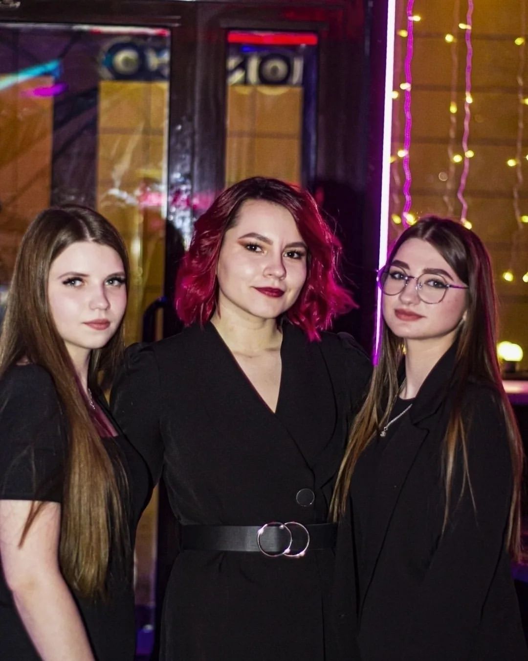 такой коллектив это уже как маленькая семья🖤