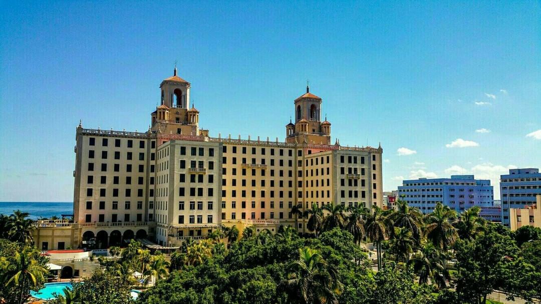 reydleyph in LOOKY. #photography,#artwork,#art,#cubanphotos,#havana,#habana,#capital,#followforfollowback,#likesforlike,#liker,#f4fofficial,#fotografoscubanos,#f4f,#instagood,#vintage,#trending,#tendência. Hotel Nacional
#foto...
