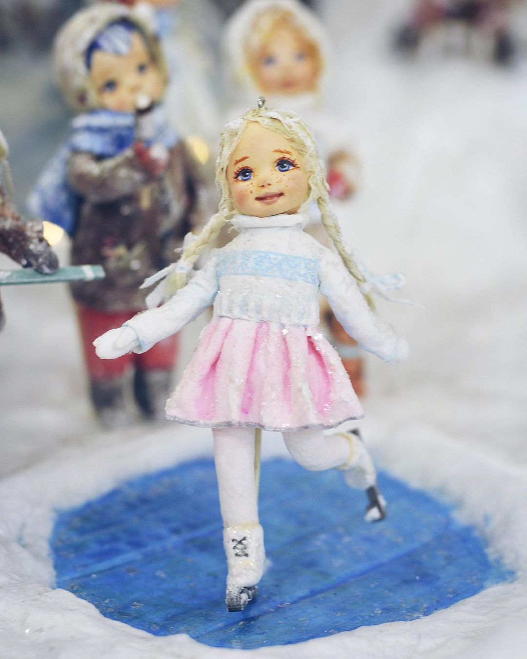 lyalki_ot_alki в LOOKY — Фигуристка ⛸ 
В этом году тоже впервые сделала этот персонаж